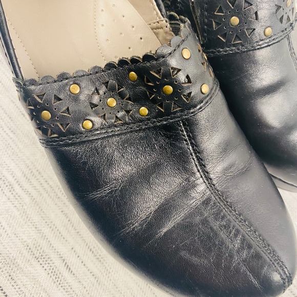 Sanita Black Leather Studded Y2K Clogs Size 7.5 Whimsigoth Witchy Comfort - Picture 2 of 9